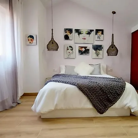 Sunny Duplex In Front Of Campello *