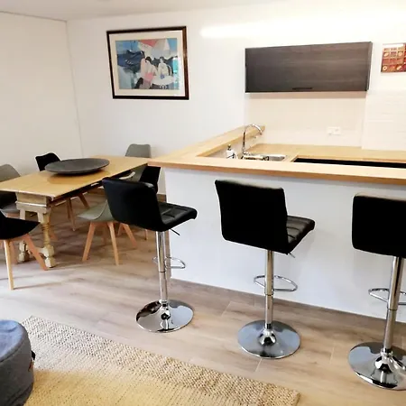 Sunny Duplex In Front Of Campello *