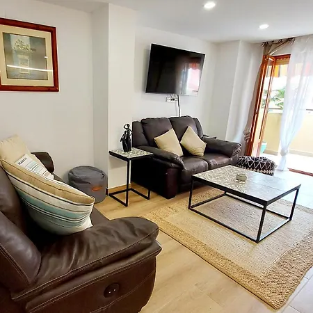 Sunny Duplex In Front Of Campello Apartment